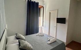 Manu'S Room